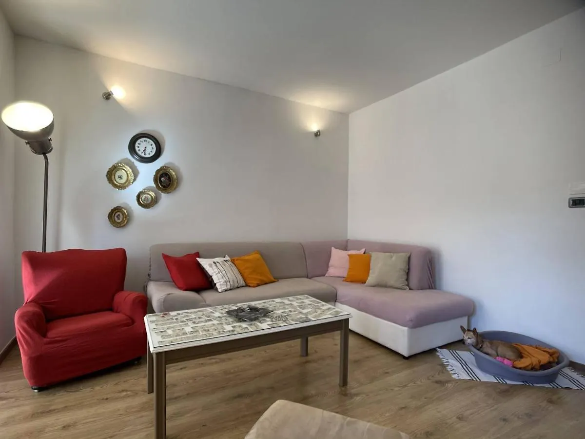 Apartment Igor Pula 0*,